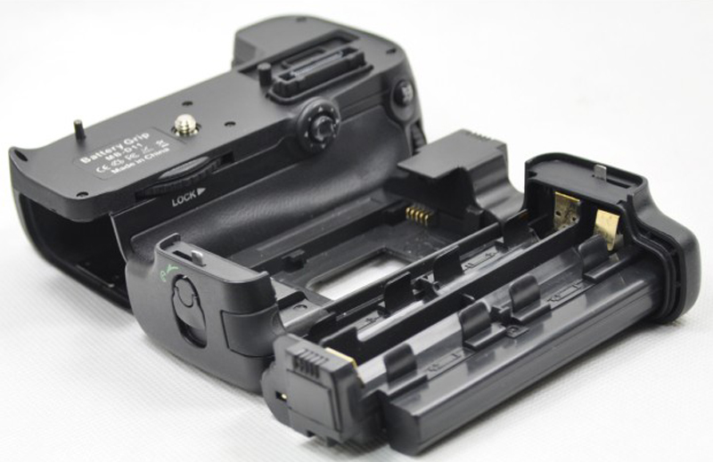 nikon MB-D11 battery grip