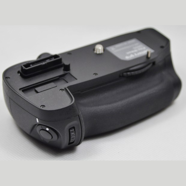nikon MB-D14 battery grip