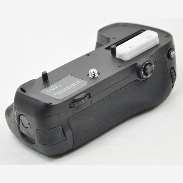nikon MB-D15 battery grip